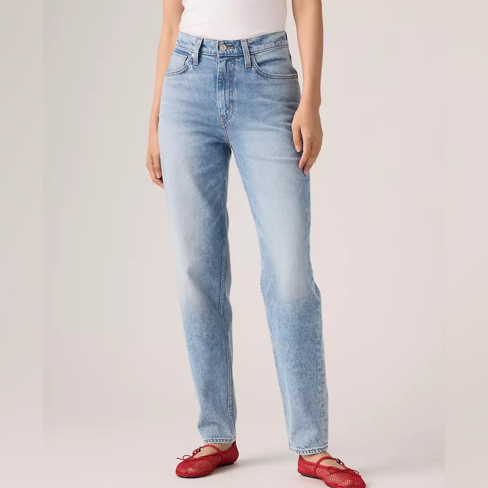 Levi's High-Rise Straight Jeans in Light Blue